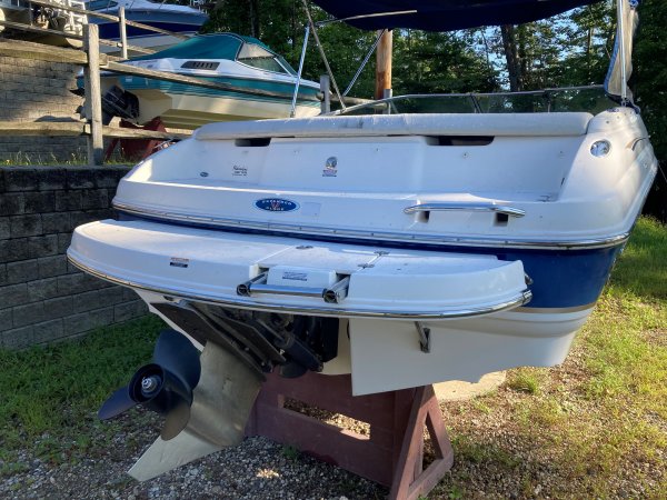 Pre-Owned 2004  powered Power Boat for sale